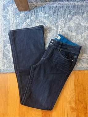 Paige jeans size 31 “hidden hills”